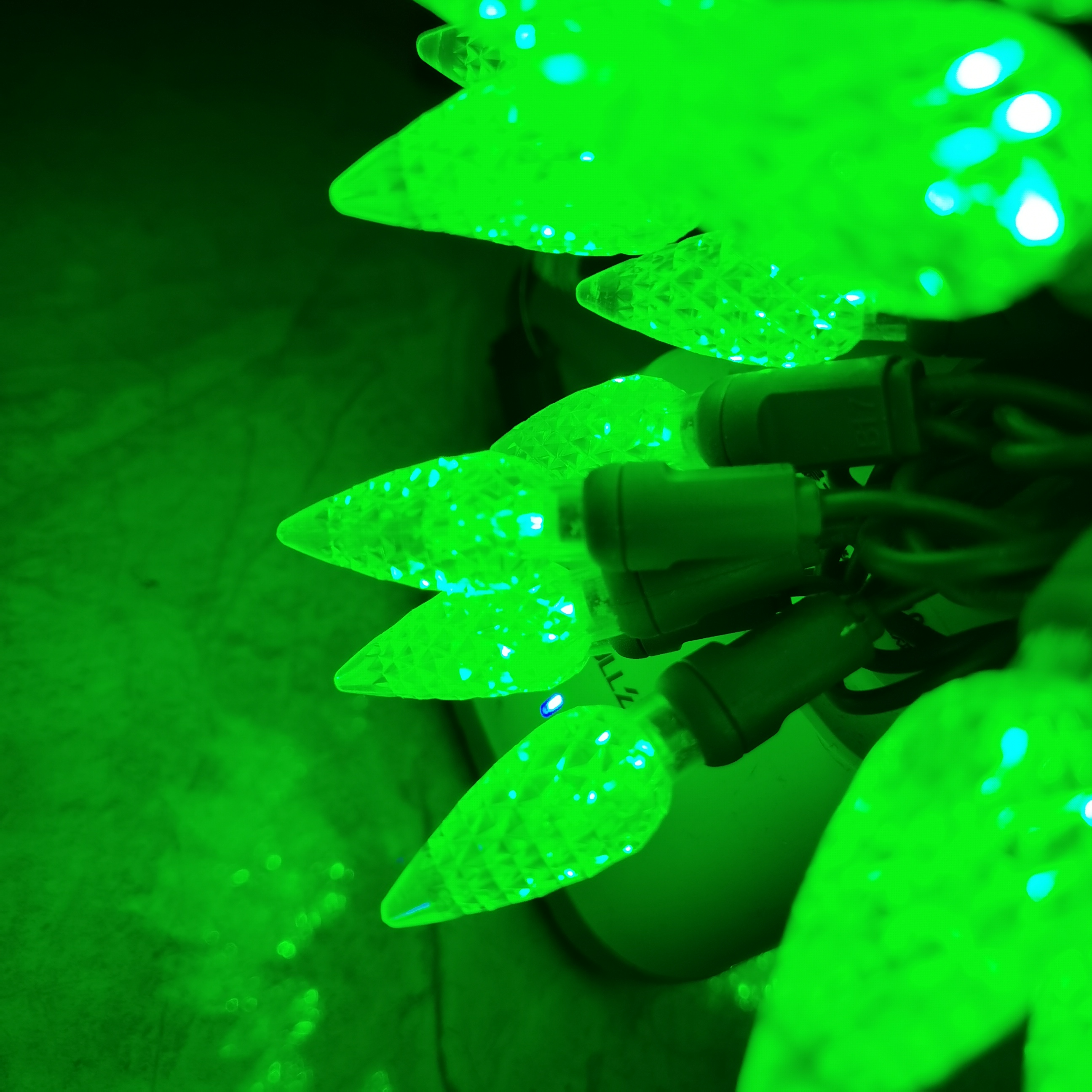 UL C6 Клубнично-зеленые светодиодные гирлянды 