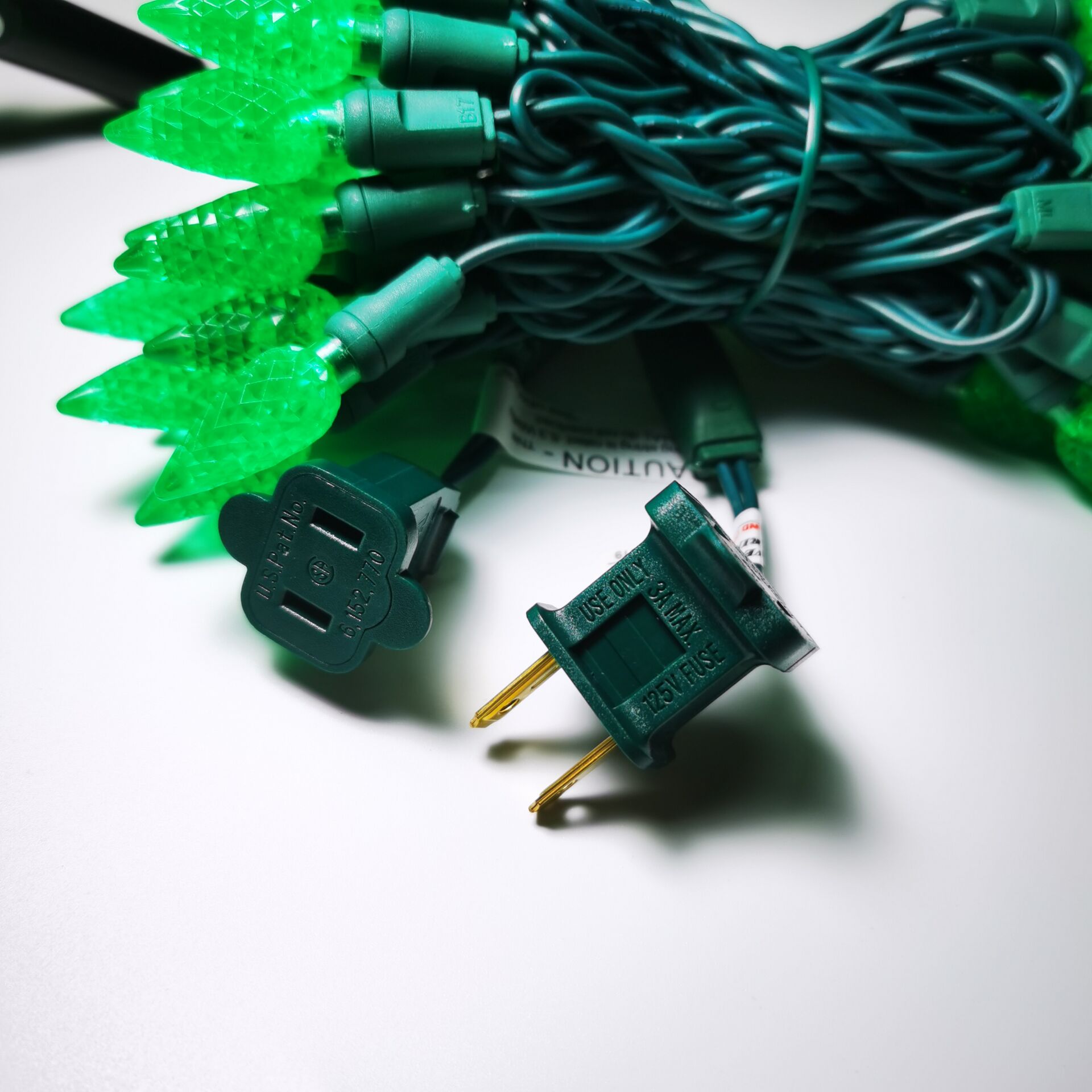 UL C6 Клубнично-зеленые светодиодные гирлянды 