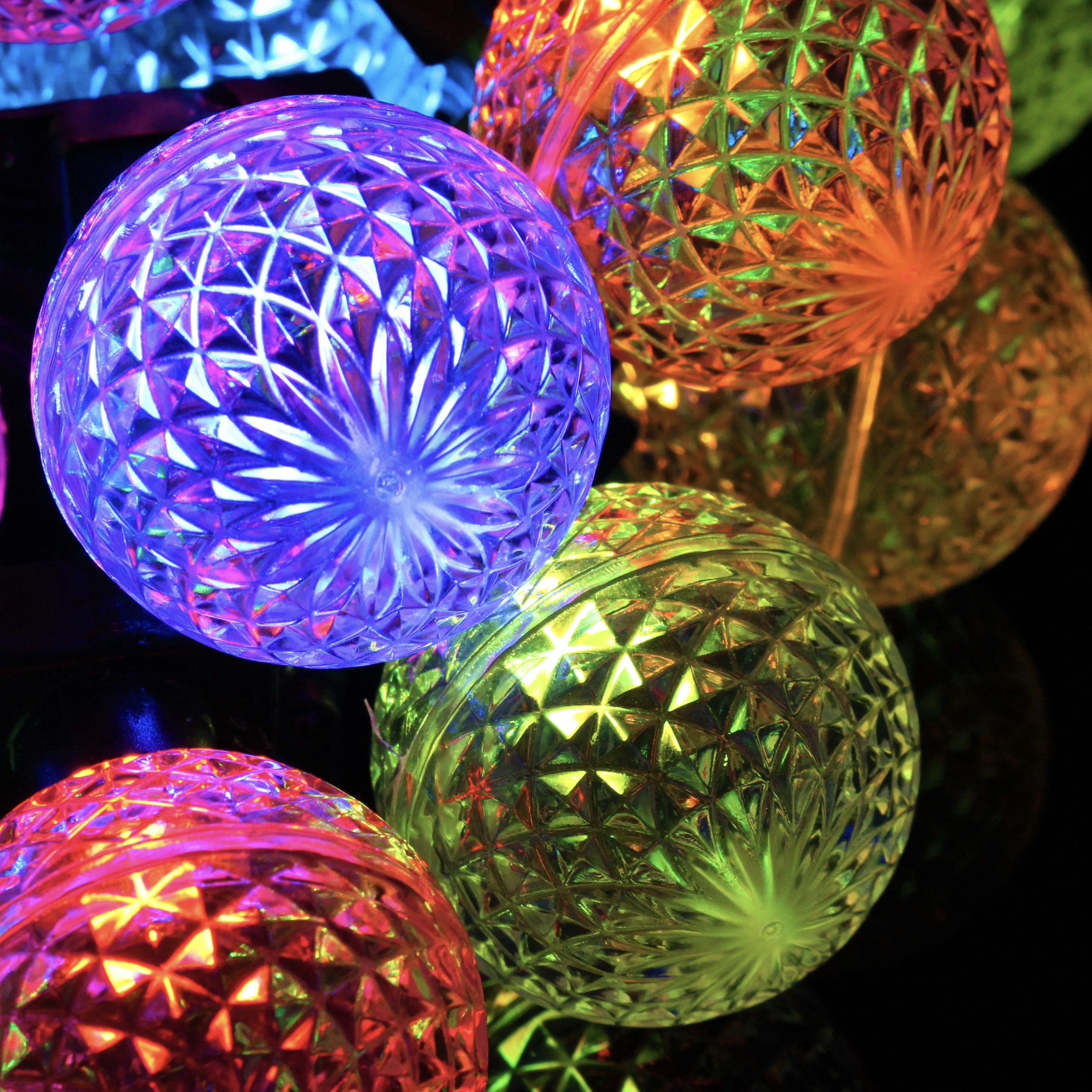 RGB G40 граненый триклит свет