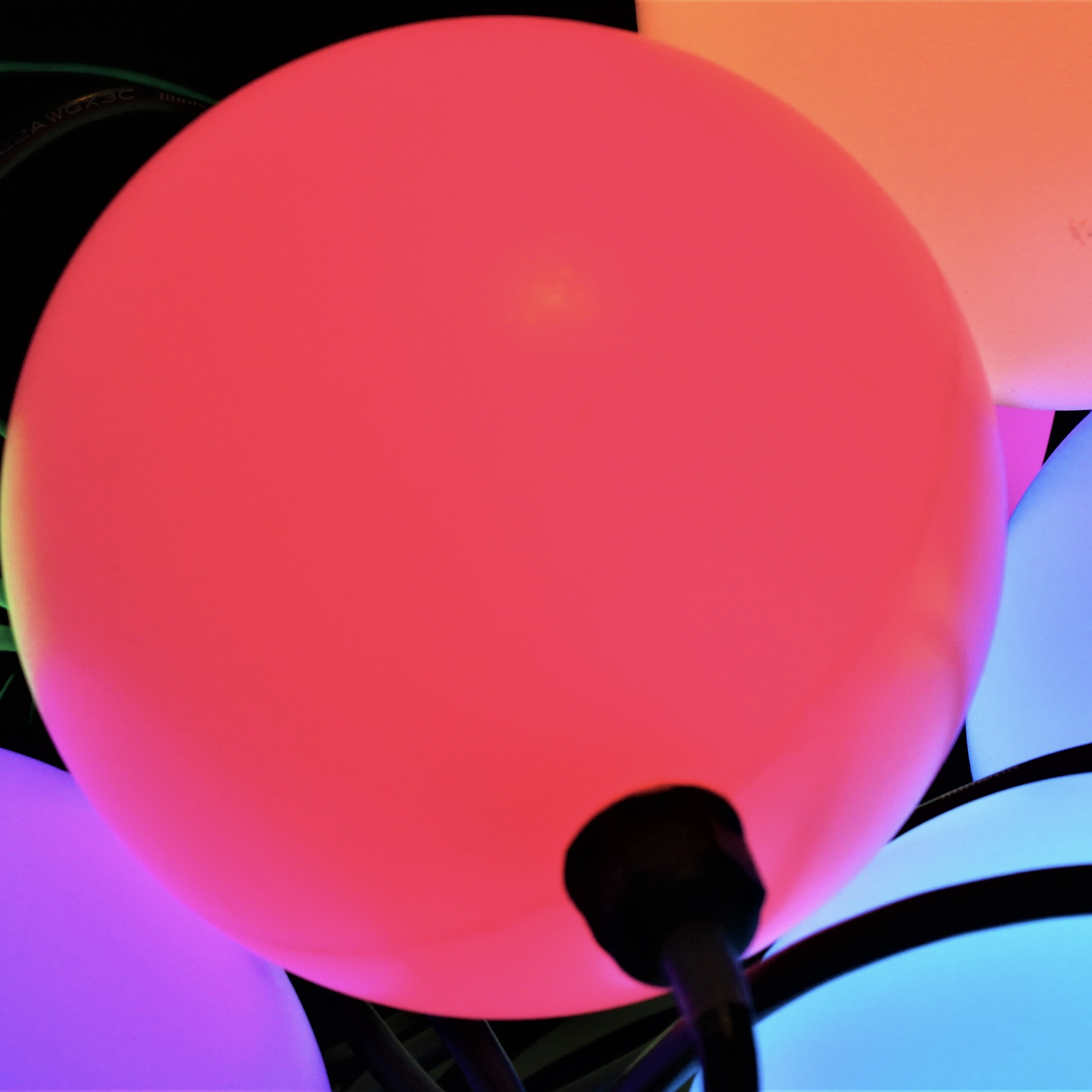 RGB G100 Триклит Свет