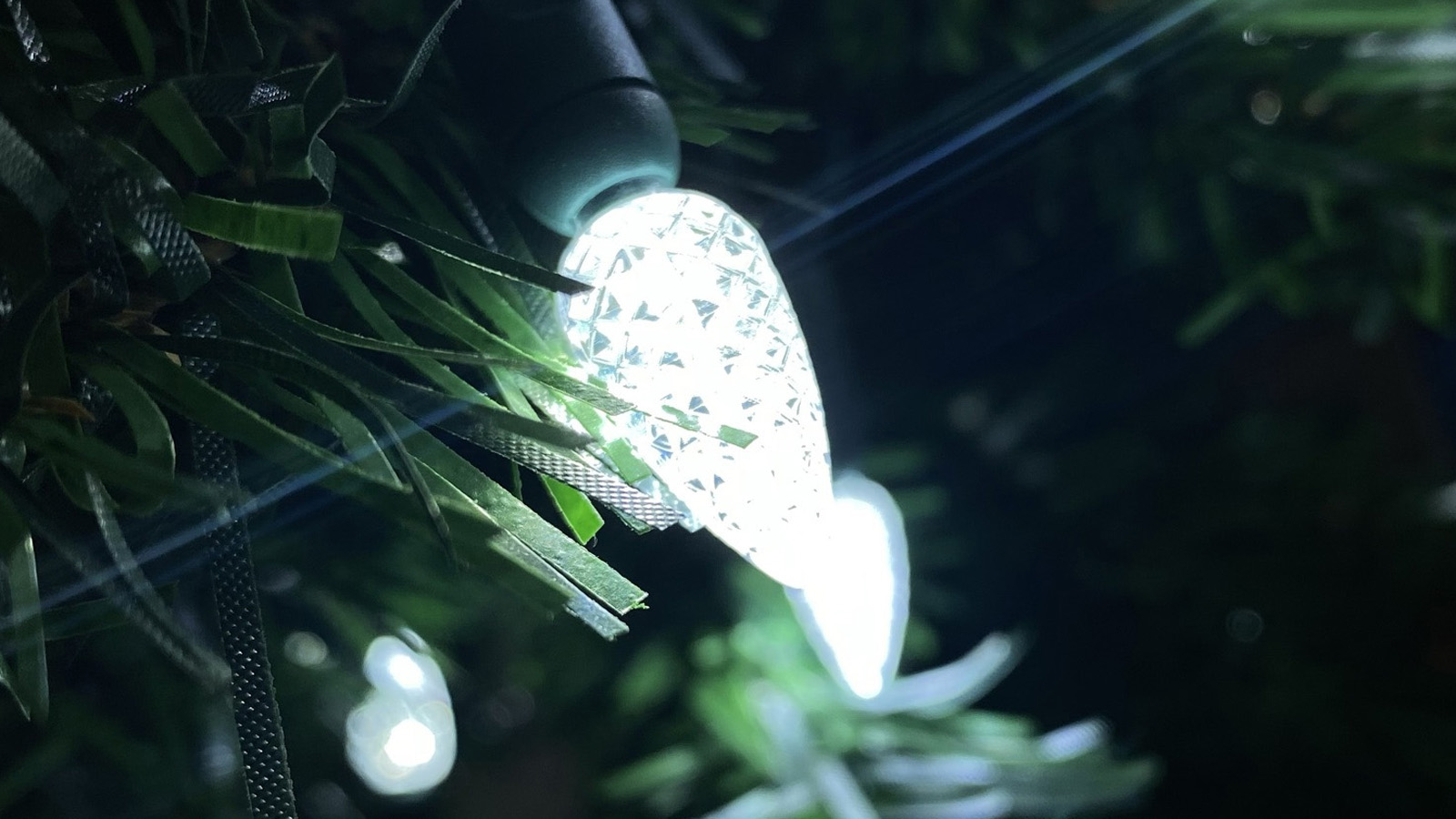 C3 холодный белый 0000